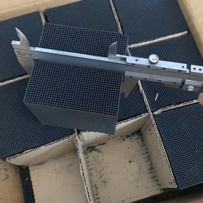 耐水蜂窝活性炭 鱼缸活性炭 喷漆房专用蜂窝废气处理蜂窝活性碳图3