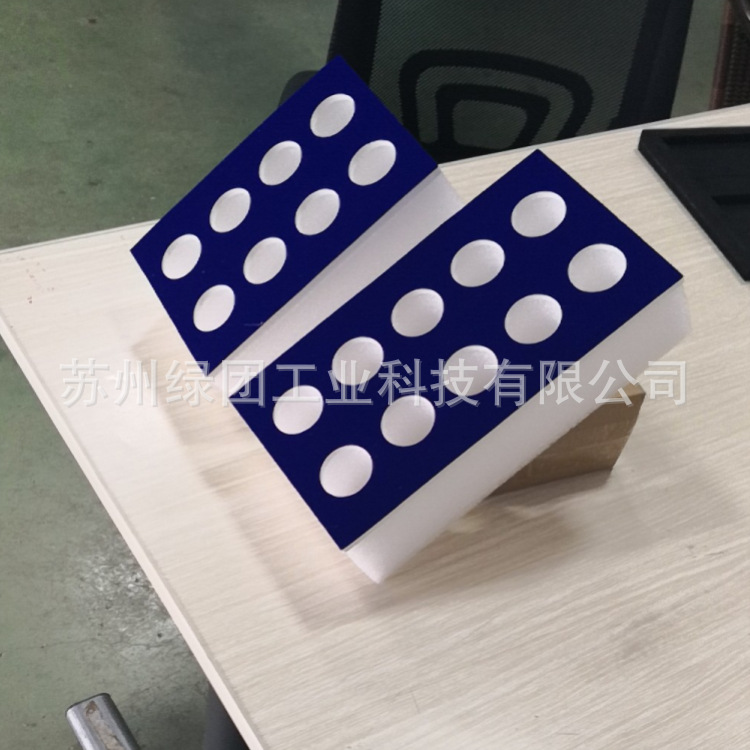 1535110605(1)