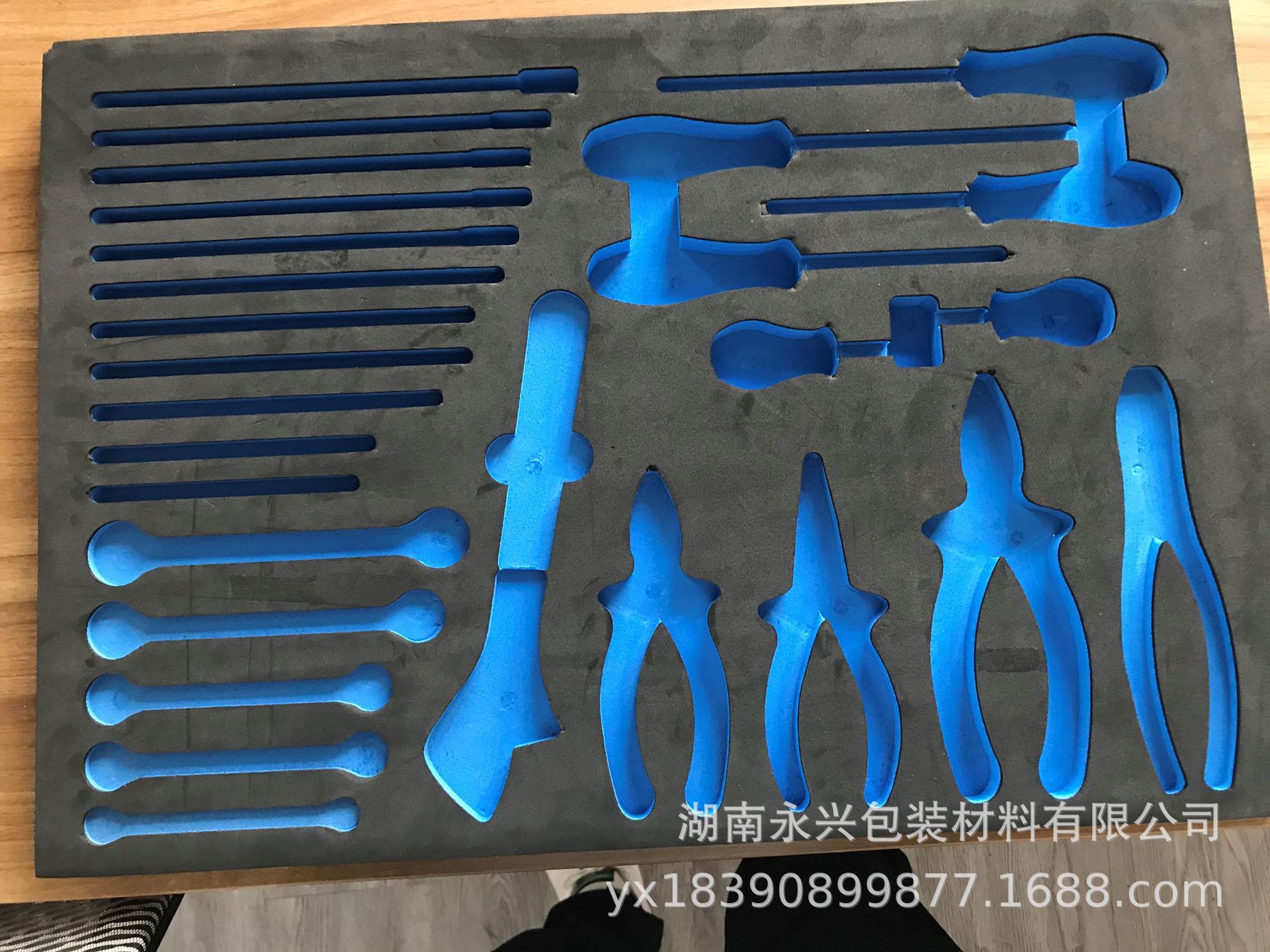 18938209608_2122771528