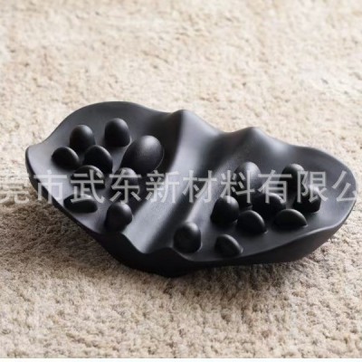厂家直销聚氨酯pu海绵自结皮按摩腰靠物理牵引腰枕腰部颈椎按摩器