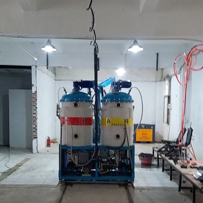 厂家直销聚酯氨PU发泡机自结皮发泡机聚氨酯PU浇注机 发泡机设备图2
